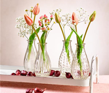 Schnittige Tischdekoration